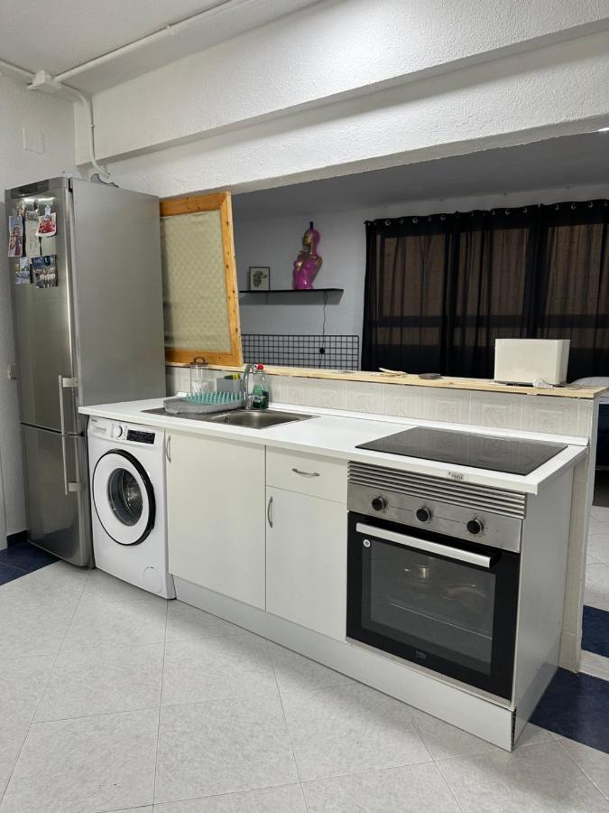 Apartamentos Mediavilla Madrid Bagian luar foto